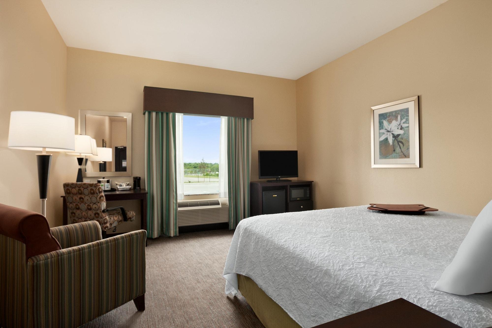Hampton Inn Belton/Kansas City Exterior photo