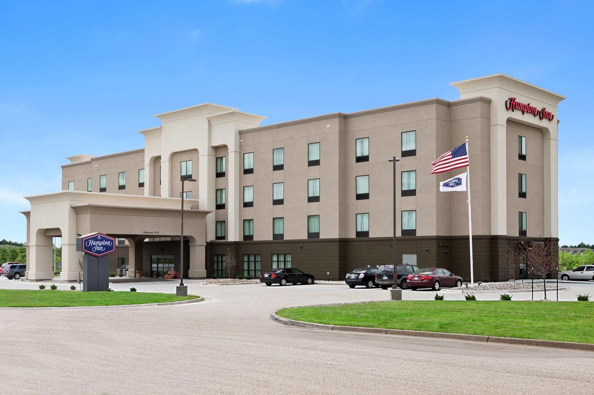 Hampton Inn Belton/Kansas City Exterior photo